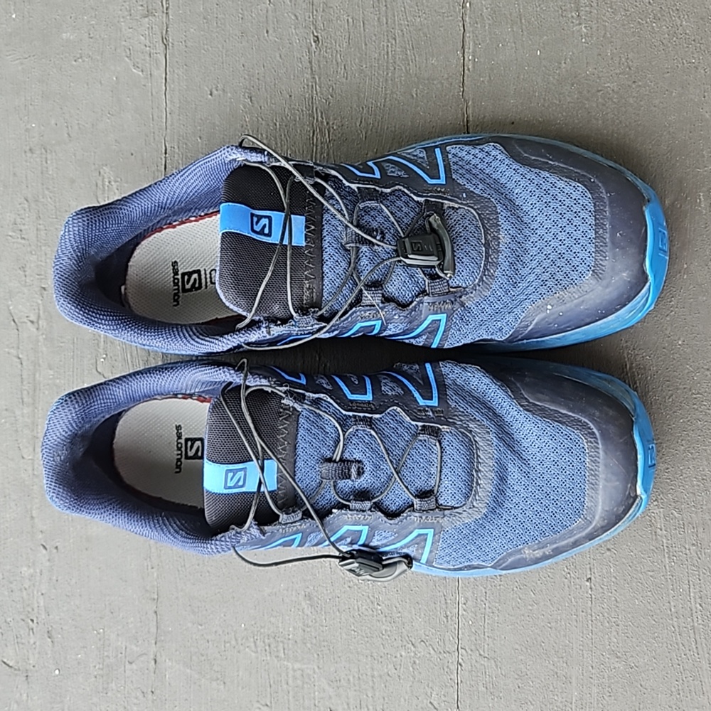 Salomon ortholite blue low hiking sneakers man's size 8  no tangle lasing system
